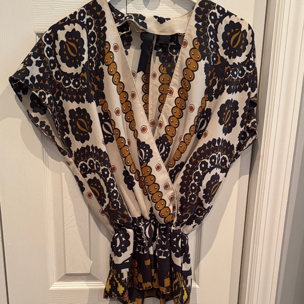 Stylish Women's Patterned Top Sz S/M